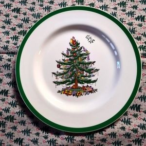 Spode 9" Christmas tree lunch plate